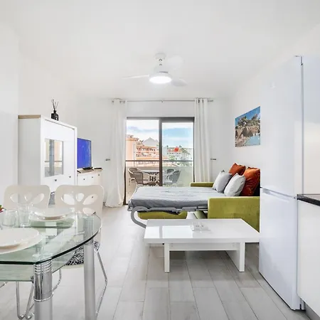 Castle Harbour Heated Pool Views By Lovetenerife Apartment *