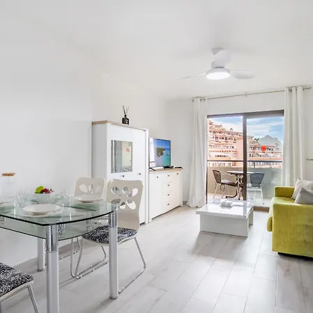 Castle Harbour Heated Pool Views By Lovetenerife Apartment